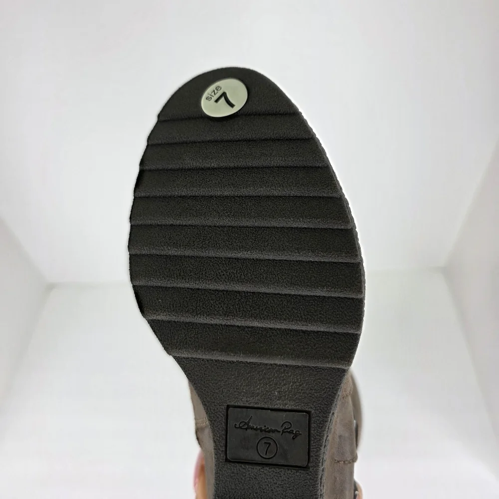 American RAG Womens Cushioned Buckle Slip Resistant Kyle Round Toe Wedge Size 7M